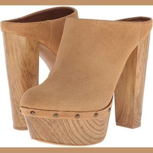 Jessica Simpson platform clog